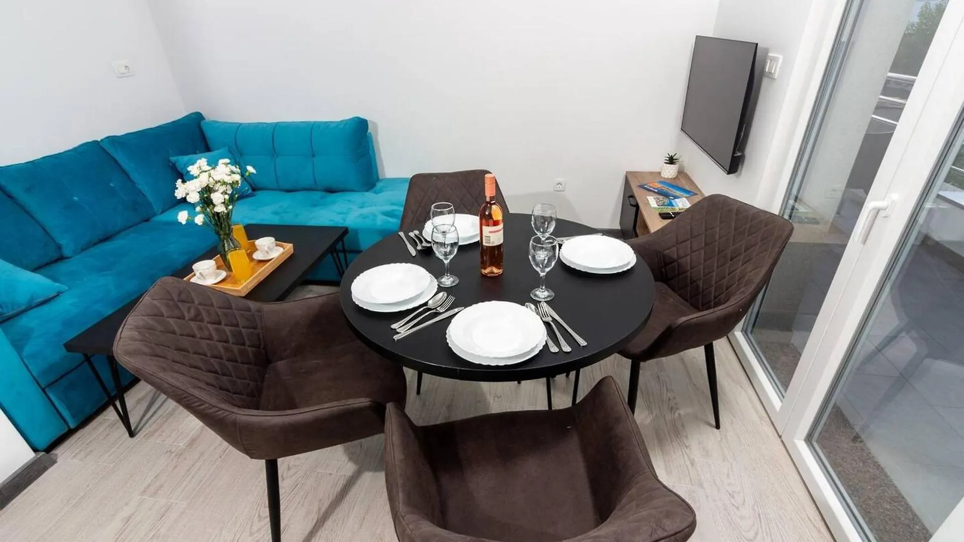 Apartments With Private Balcony Kastel Novi Kastela